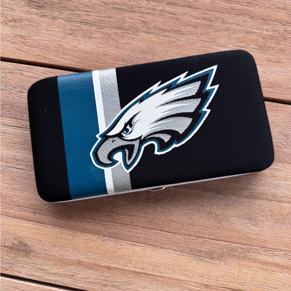 NFL Philadelphia Eagles Hinge Wallet - Flat Jersey Wallet